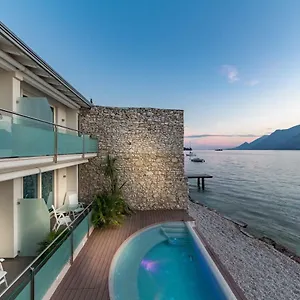 https://hotel-vega.hotelinveneto.com